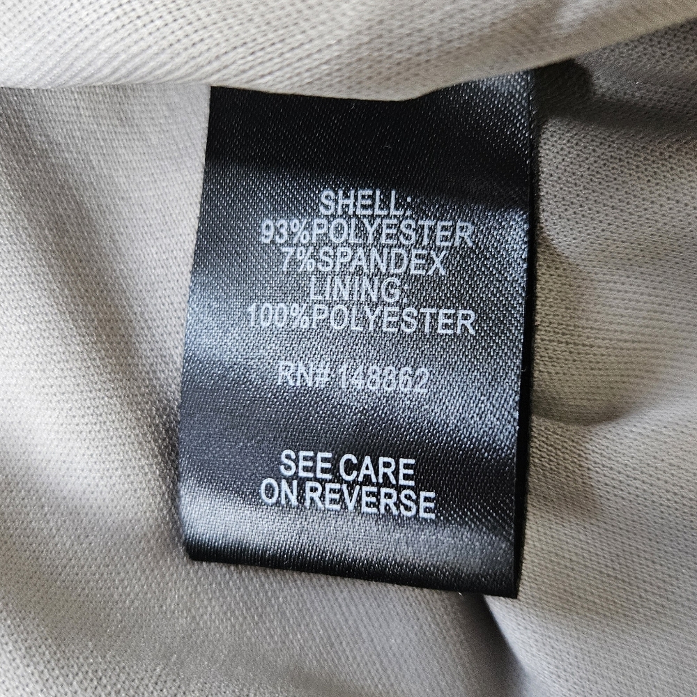 Torrid plus foil knit tulip hem mini skirt, 2XL, silver - Picture 12 of 12